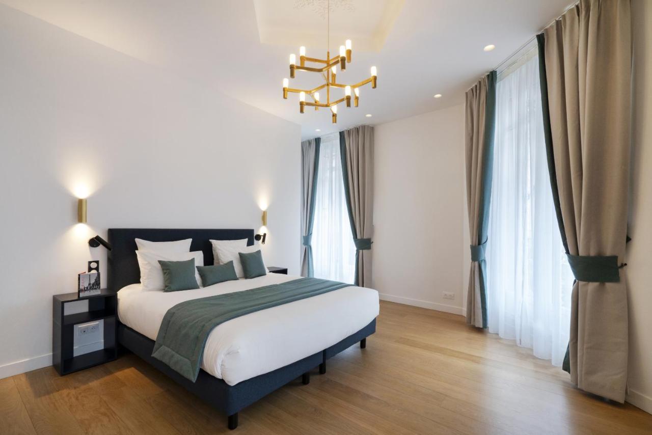 Hotel Vestay Montaigne Paris