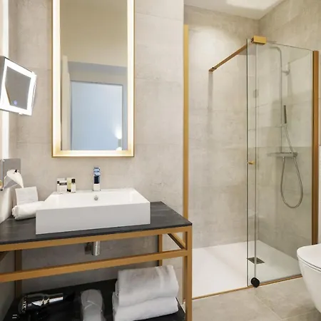 Vestay Montaigne Hotel Parigi