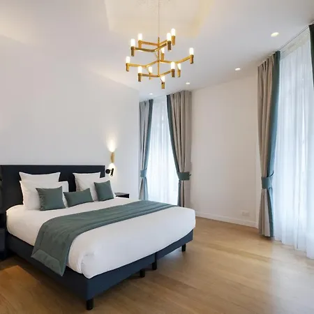 Hotel Vestay Montaigne Parigi