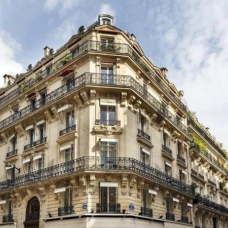 Vestay Montaigne Hotel Parigi