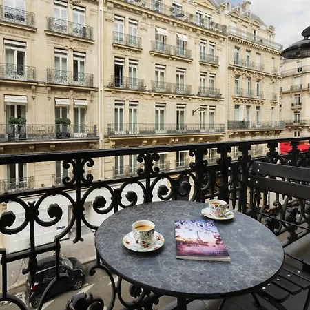 Vestay Montaigne Hotel